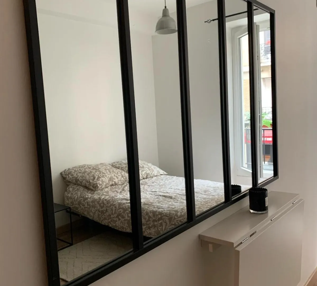 Nora Studio París Francia